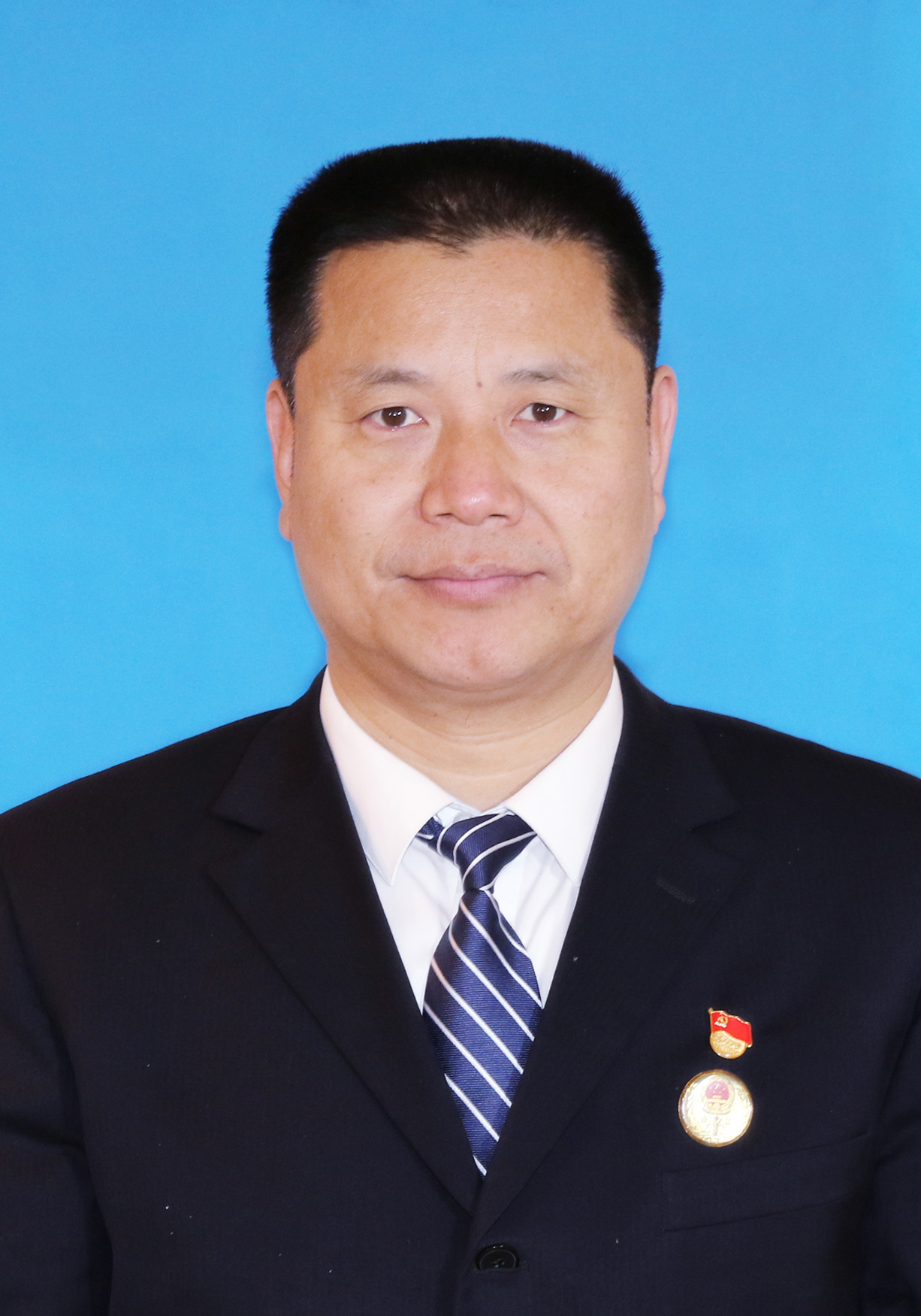 闫峰.JPG