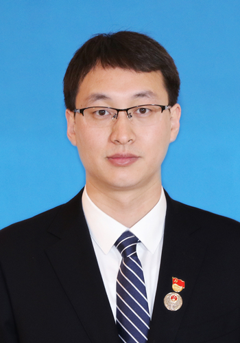 杨肃平